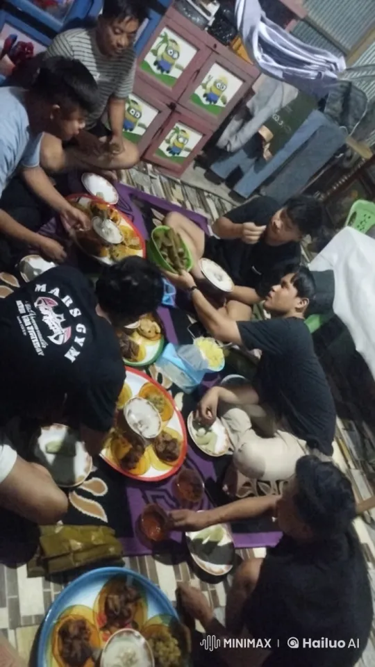 Friends Share Meal, Engage in Playful Kungfu Fight – AI Generated Video | Hailuo AI