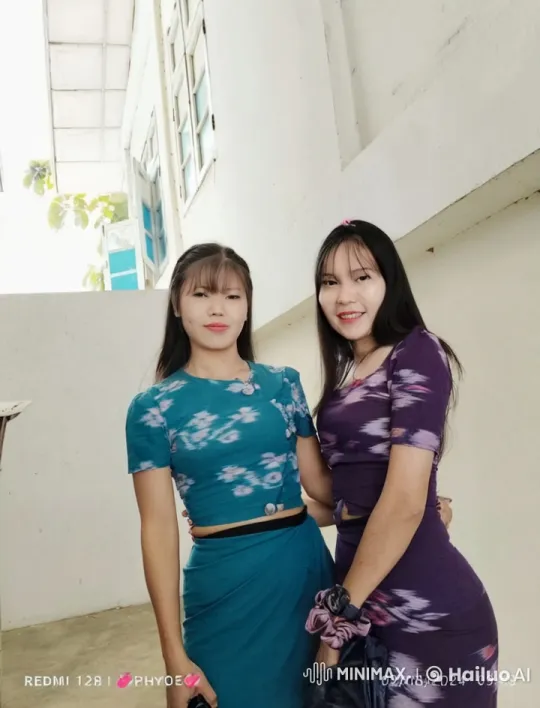 Traditional Outfits: Women's Dynamic Martial Arts Display – AI Generated Video | Hailuo AI