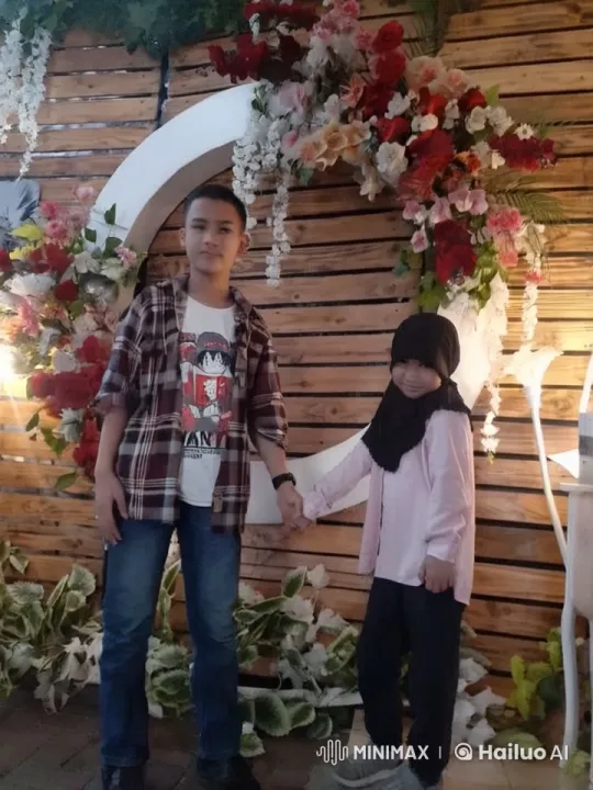 Boy and Girl Perform Choreographed Kungfu Fight – AI Generated Video | Hailuo AI