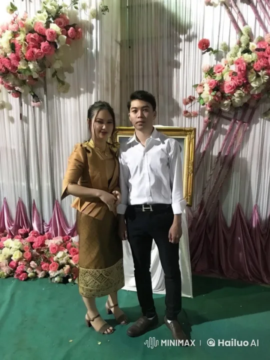 Traditional Kungfu Demonstration in Floral Decorated Venue – AI Generated Video | Hailuo AI