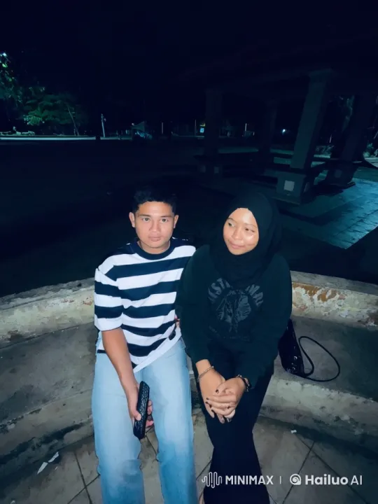 Kung Fu Fight Choreography in Outdoor Night Setting – AI Generated Video | Hailuo AI