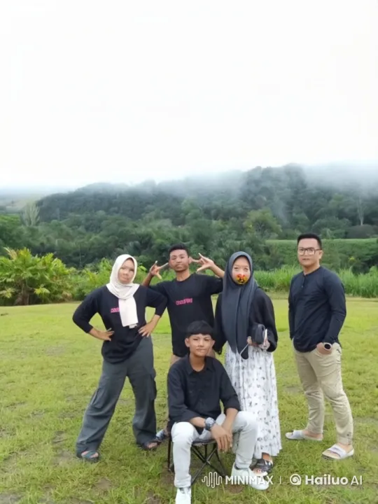 Friends Practice Synchronized Kungfu in Scenic Field – AI Generated Video | Hailuo AI