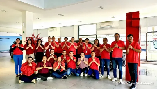 Kung Fu Masters Perform in Modern Showroom Setting – AI Generated Video | Hailuo AI