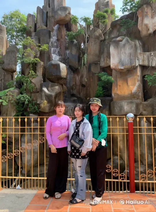 Women Display Impressive Martial Arts Skills in Waterfall Scene – AI Generated Video | Hailuo AI