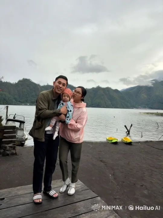 Family Combines Martial Arts with Serene Lakeside Setting – AI Generated Video | Hailuo AI