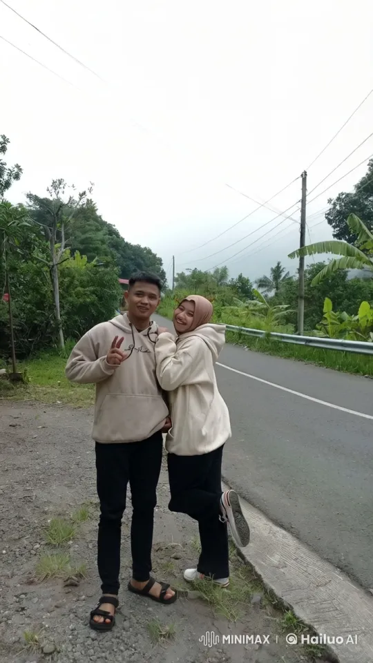 Young Couple Engages in Playful Kung Fu Near Roadside – AI Generated Video | Hailuo AI