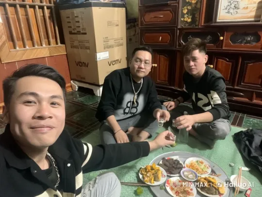 Rustic Room Transforms into Kung-Fu Training Scene – AI Generated Video | Hailuo AI