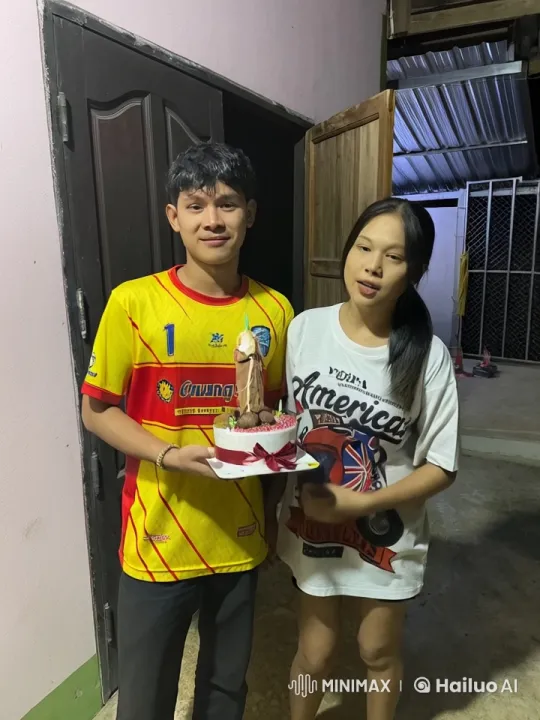 Kung Fu Sparring and Cake Celebration in Courtyard – AI Generated Video | Hailuo AI
