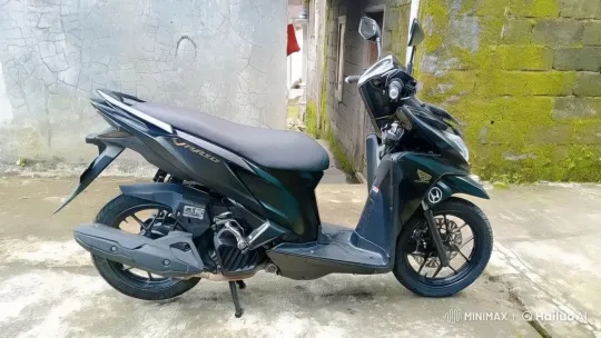 Honda Motorcycle Transforms into Venom Character – AI Generated Video | Hailuo AI