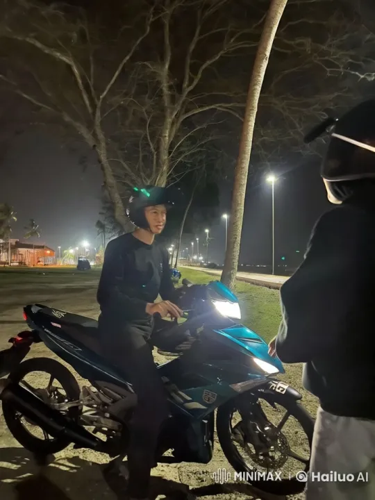 Martial Arts Showdown in the Park at Night – AI Generated Video | Hailuo AI