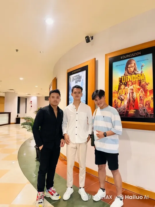 Young Men Transform into Kungfu Fighters in Cinema Lobby – AI Generated Video | Hailuo AI