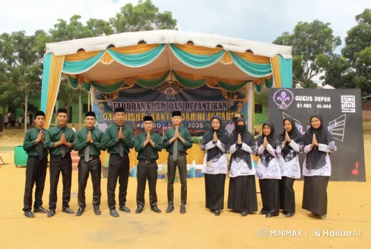 Green Shirt Group Performs Kungfu Under Yellow Tent – AI Generated Video | Hailuo AI