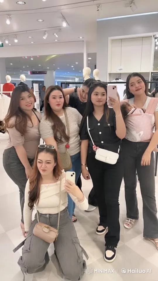 Friends Blend Fashion and Kung Fu in Energetic Display – AI Generated Video | Hailuo AI
