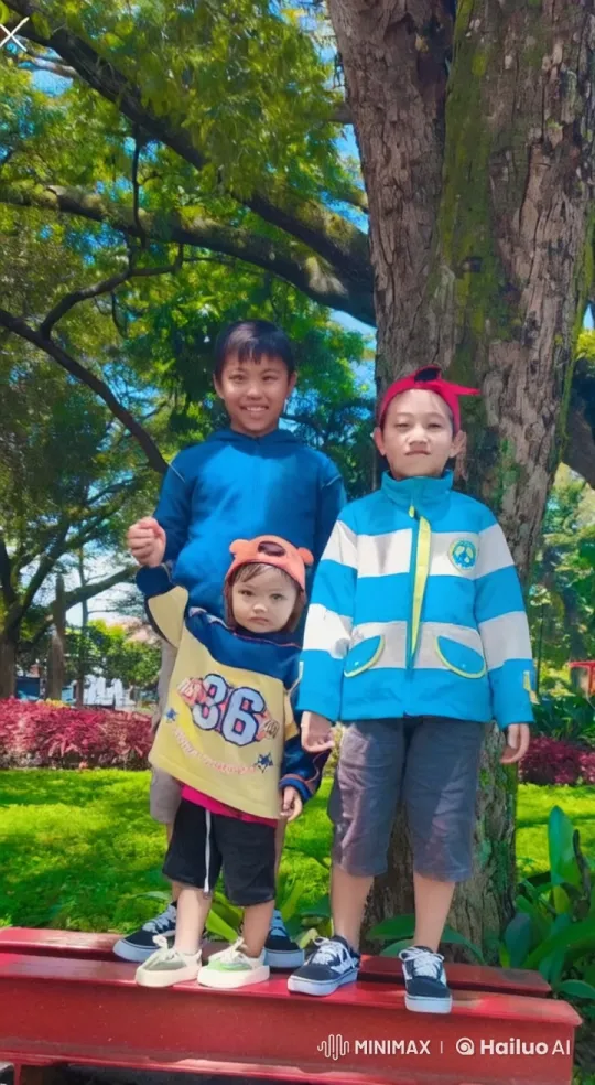 Children Display Kung Fu Skills in Lush Park Setting – AI Generated Video | Hailuo AI