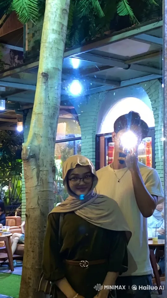 Martial Arts Display in Peaceful Outdoor Café Setting – AI Generated Video | Hailuo AI