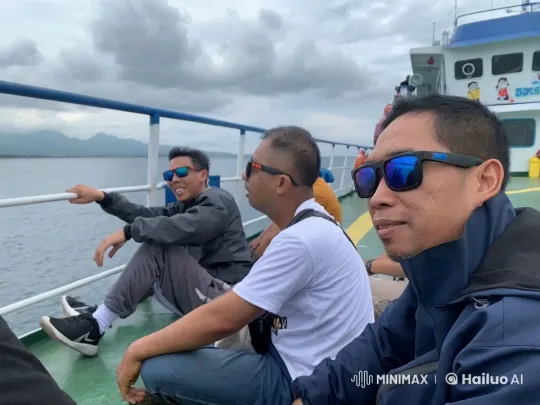 Shaolin Kung Fu Masters Showcase Prowess on Serene Waters – AI Generated Video | Hailuo AI