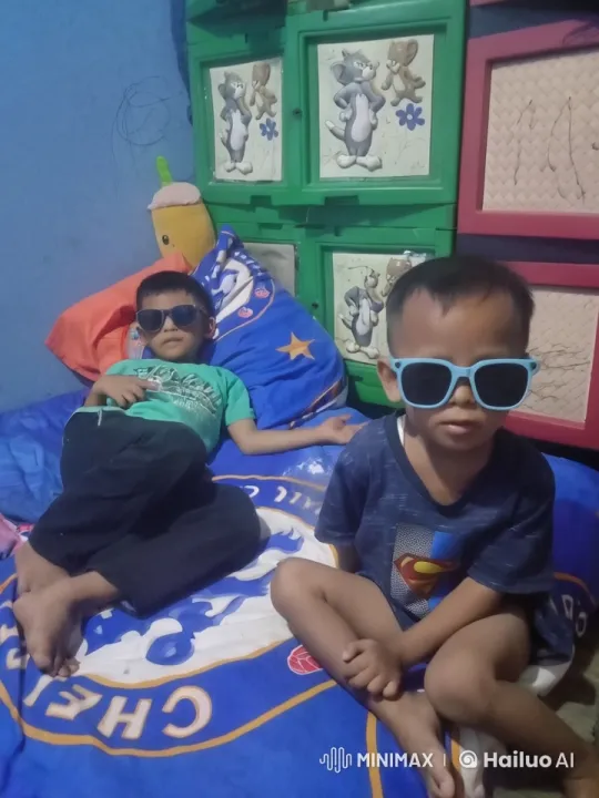 Boys Practice Martial Arts in Themed Bedroom – AI Generated Video | Hailuo AI