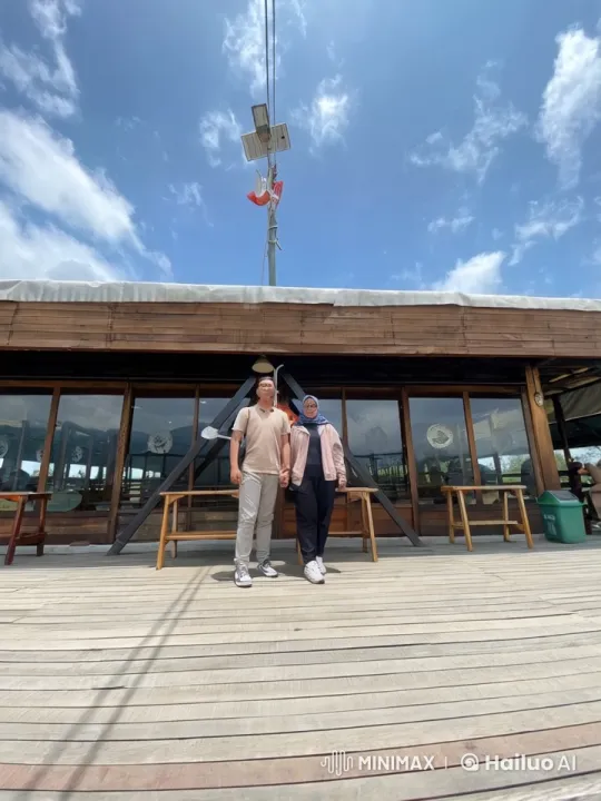 Kung Fu Practitioners Displaying Skills on Wooden Deck – AI Generated Video | Hailuo AI
