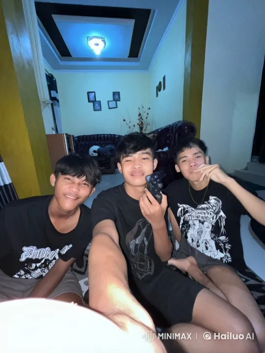 Young Men Practice Intense Kungfu in Cozy Room – AI Generated Video | Hailuo AI