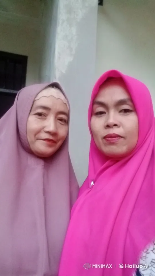 Colorful Hijabs Engage in Playful Kungfu Skit – AI Generated Video | Hailuo AI