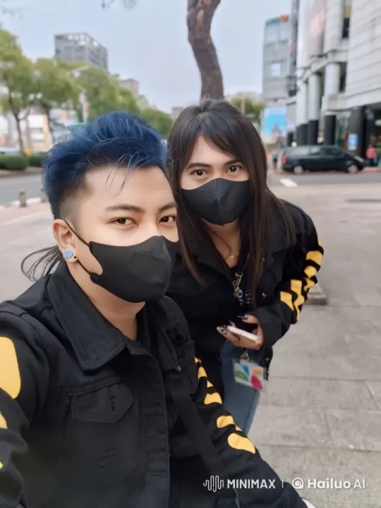 Urban Kung Fu Practitioners Showcase Mastery – AI Generated Video | Hailuo AI