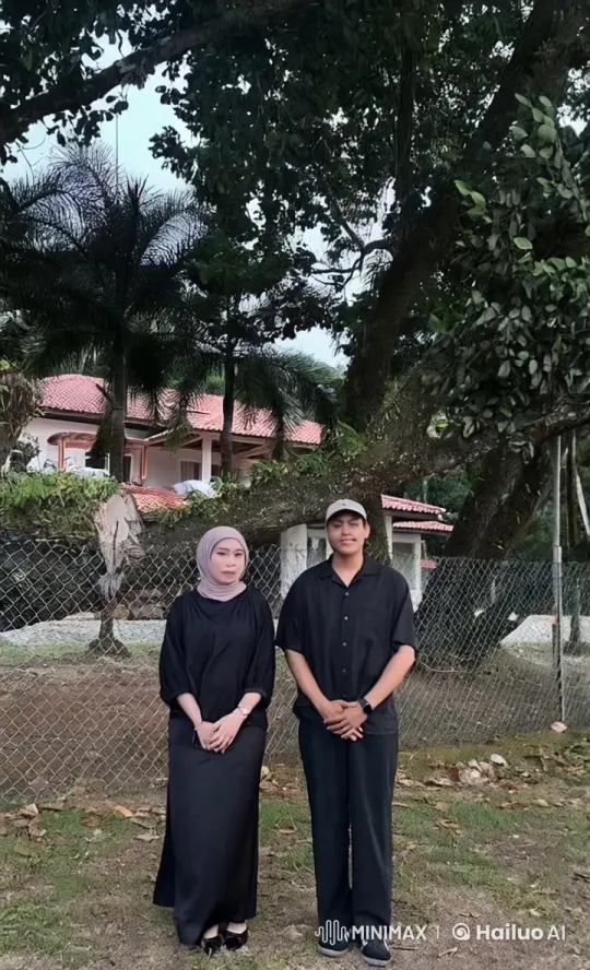 Dynamic Kung Fu Display in Lush Setting – AI Generated Video | Hailuo AI