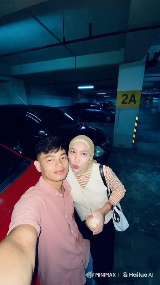 Kung Fu Battle in a Multi-Level Car Park – AI Generated Video | Hailuo AI
