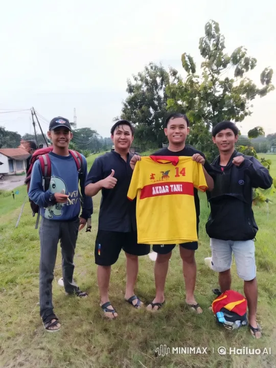 Four Friends Demonstrate Kungfu in Rural Setting – AI Generated Video | Hailuo AI