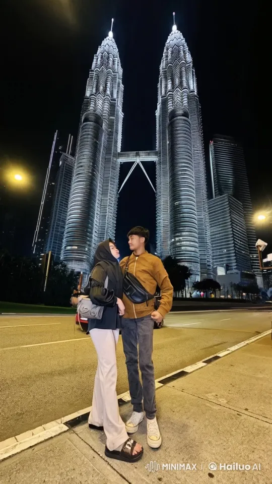Kung Fu Display in Front of Petronas Towers – AI Generated Video | Hailuo AI