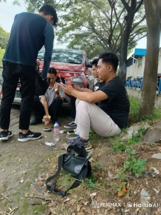 Young Men Practicing Kungfu in Outdoor Setting – AI Generated Video | Hailuo AI