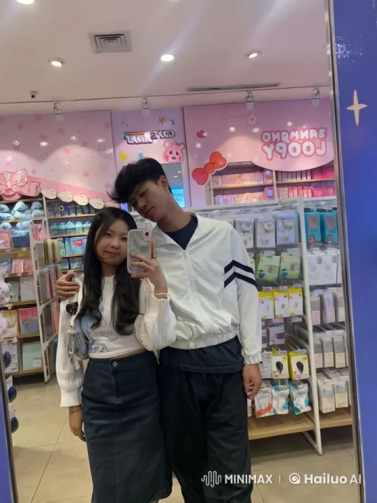 Kung Fu Duo Showcases Skills in Colorful Store – AI Generated Video | Hailuo AI