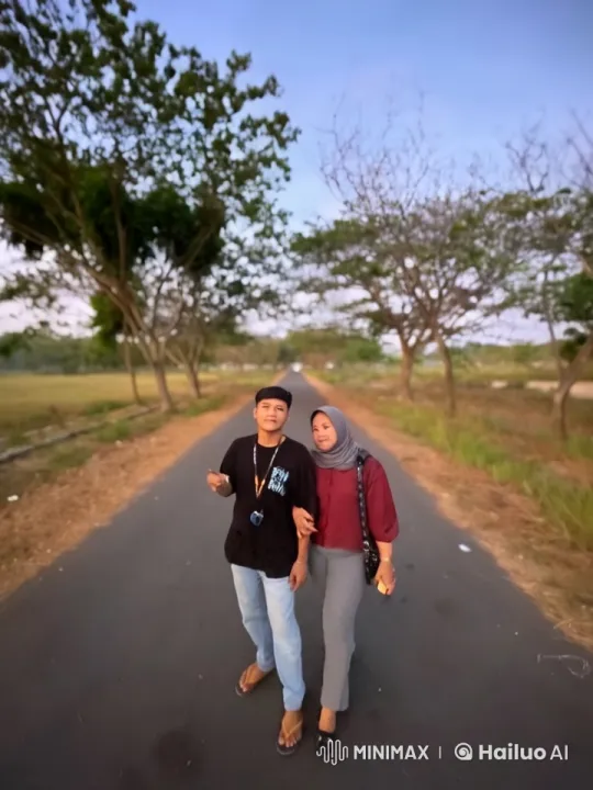 Kung Fu Performance in Peaceful Outdoor Setting – AI Generated Video | Hailuo AI