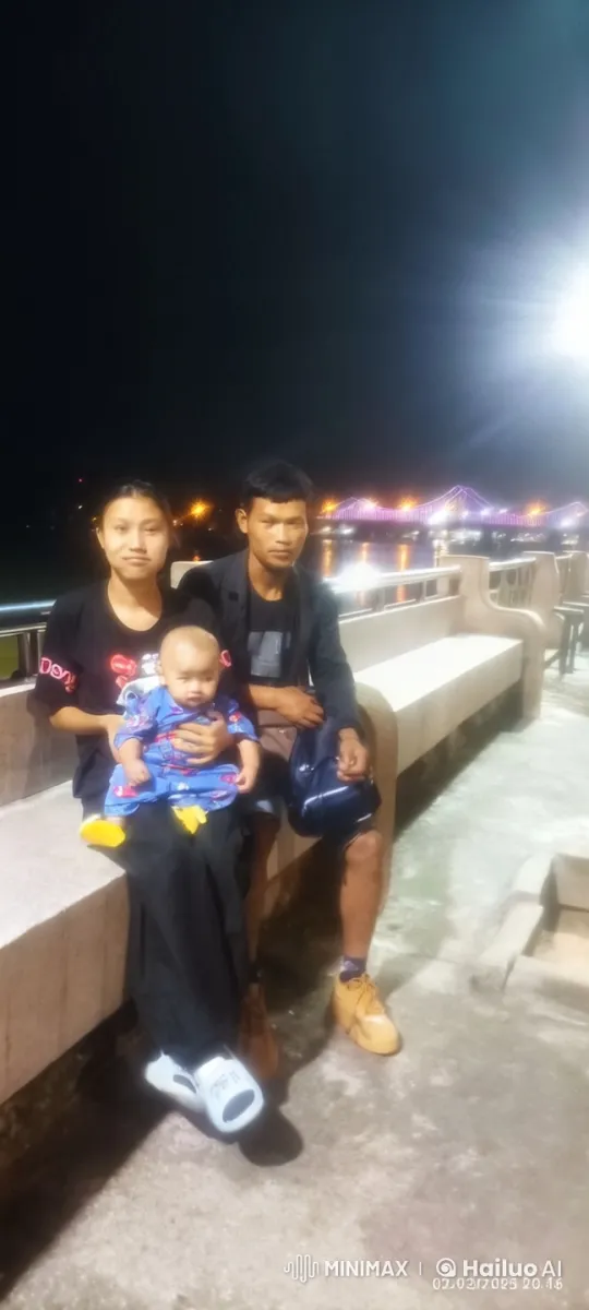 Family Witnessing Kung Fu Display by Riverside – AI Generated Video | Hailuo AI