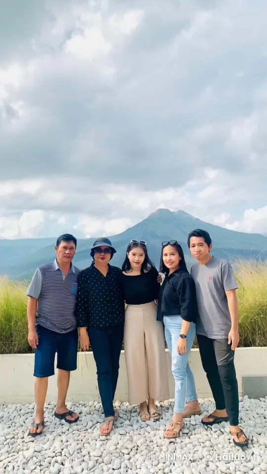 Kungfu Masters Showcase Skills in Mountainous Landscape – AI Generated Video | Hailuo AI