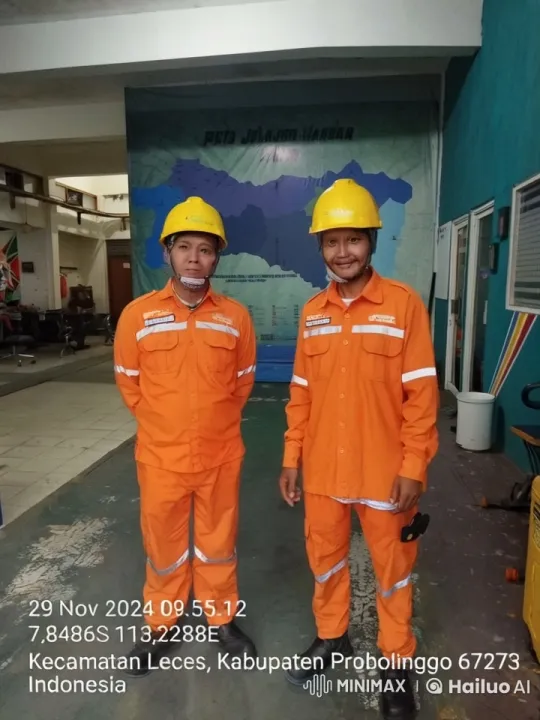 Kung Fu Practitioners Display Skills in Indonesian Office – AI Generated Video | Hailuo AI