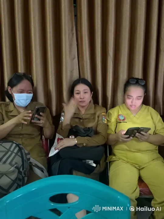Uniformed Women Engage in Dynamic Kung Fu Training – AI Generated Video | Hailuo AI
