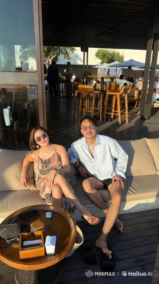Outdoor Lounge Transforms into Kungfu Scene – AI Generated Video | Hailuo AI