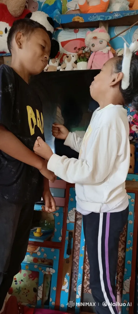 Children Practicing Kung Fu and Wing Chun in Playful Sparring – AI Generated Video | Hailuo AI
