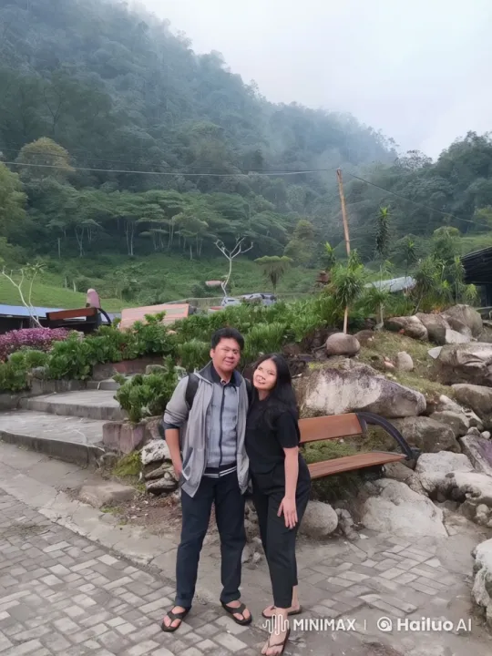 Casual Stroll Turns into Dynamic Kung Fu Scene – AI Generated Video | Hailuo AI