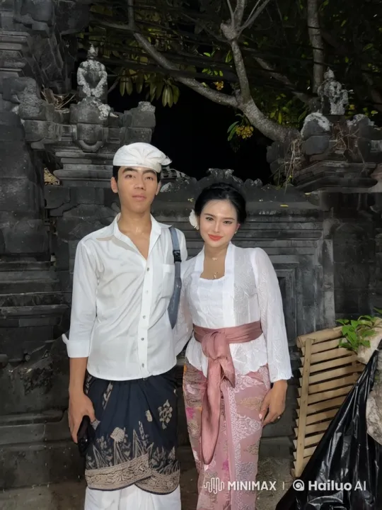 Couple Demonstrates Martial Arts in Ancient Setting – AI Generated Video | Hailuo AI