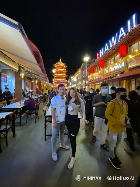 Night Market Kung-Fu Showdown in Colorful Neon – AI Generated Video | Hailuo AI