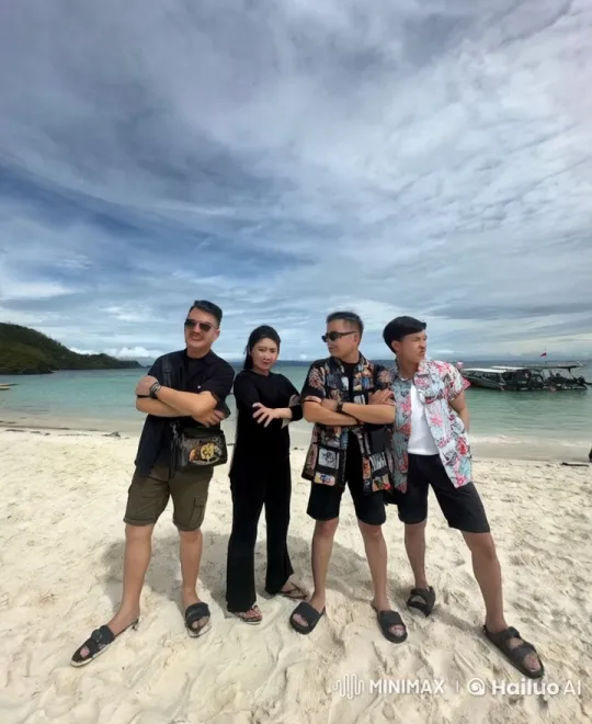 Kungfu Battle on a Sunny Beach – AI Generated Video | Hailuo AI