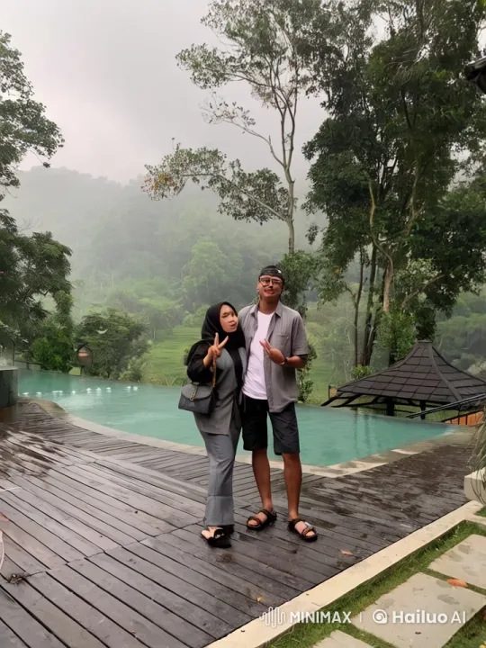 Serene Tropical Setting: Energetic Kungfu Fight – AI Generated Video | Hailuo AI