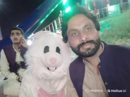 Fluffy Bear Kungfu Show at Nighttime Amusement Park – AI Generated Video | Hailuo AI