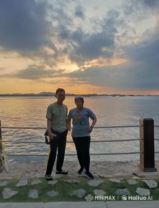 Sunset Kung-Fu Display by the Waterfront – AI Generated Video | Hailuo AI