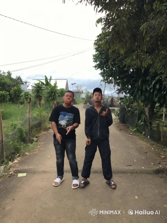 Rural Pathway Kung Fu Choreography – AI Generated Video | Hailuo AI