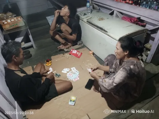 Card Game Turns into Impressive Kung Fu Fight – AI Generated Video | Hailuo AI