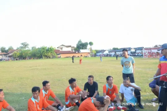 Young Athletes Practice Kungfu on Soccer Field – AI Generated Video | Hailuo AI