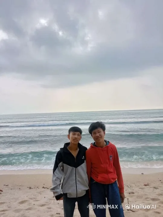 Dynamic Kung Fu Display on a Serene Beach – AI Generated Video | Hailuo AI