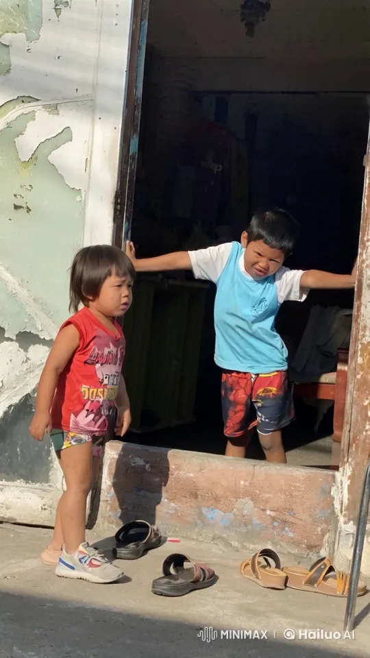 Children's Imaginative Kung Fu Play Fight – AI Generated Video | Hailuo AI